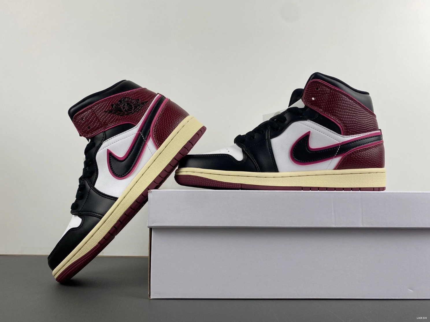 Cheap FQ7818-101 SE Mid - (Women's) Jordan Bordeaux 1 0519
